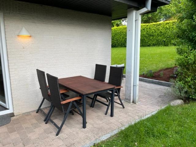 Meertraum Premium Wohnung Mit 3 Zimmern, 250M Zum Strand Шарбойц Экстерьер фото